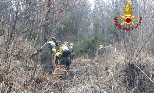 VARZI 20/12/2019: Frana di Nivione. Si lavora per stabilizzare il fronte franoso. Il meteo però non facilita il lavoro. Il Sindaco Palli. “Divieto assoluto di transito anche a piedi”