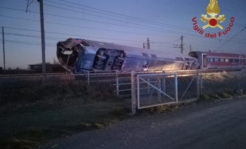 LODI 06/02/2020: Deraglia un treno ad alta velocità. Morti due ferrovieri. Una trentina i feriti. Alcuni ricoverati a Pavia (IL VIDEO)