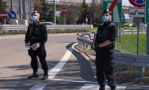 PAVIA VOGHERA 23/04/2020: Coronavirus. 6 persone positive denunciate per violazione della quarantena. A Rivanazzano un uomo è fuggito alla vista dell’ambulanza che doveva portarlo in una struttura. A fermarlo la Polizia