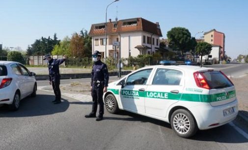 VOGHERA 04/06/2020: Banco frigo cade in tangenziale. La polizia locale rintraccia e sanziona l’automobilista responsabile