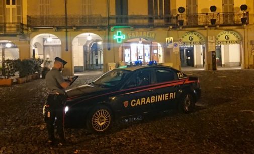 VOGHERA SALICE T. 05/10/2020: Coronavirus. Controlli anti assembramento dei carabinieri anche nel locali oltrepadani