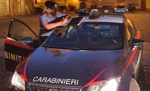 VOGHERA 13/10/2020: Prende a calci le auto e insulta i carabinieri. Denunciato un 31enne