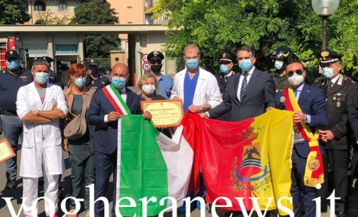 VOGHERA 02/06/2020: Nella Festa della Repubblica il grazie del Comune ai sanitari dell’ospedale. A loro una targa anche dai vigili del fuoco