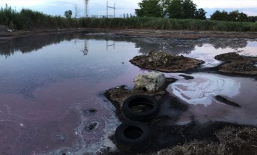 CASTEGGIO 21/07/2020: Tornano i “laghetti rossi”. Il consigliere Poggi segnala un caso di presunto inquinamento