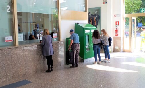 VOGHERA 29/09/2020: Trenord riapre la biglietteria della stazione. Sarà aperta anche il sabato e la domenica. Ce anche una nuova emettitrice self-service