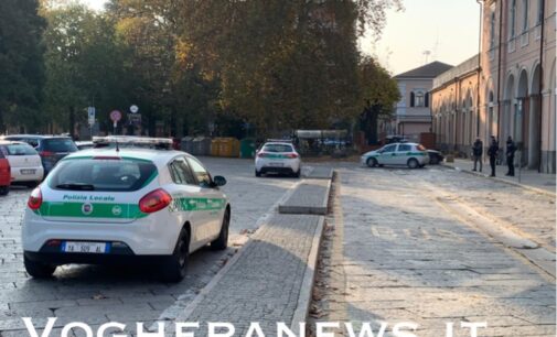 VOGHERA 06/11/2020: Sicurezza. Nuovo blitz della polizia locale in città. Oggi le pattuglie erano nel piazzale della stazione. Con loro anche la Polfer