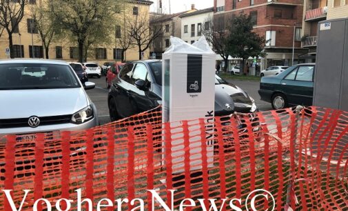 VOGHERA 25/03/2021: Auto elettriche. In corso la posa delle colonnine di ricarica. Cautela del Comune invece sui parcheggi gratuiti