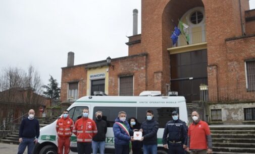 BRESSANA CASTEGGIO 09/03/2021: Consegnato il defibrillatore alla Polizia Locale di Bressana