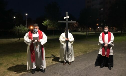 VOGHERA 02/04/2021: Venerdì Santo. Alle 20.30 diretta streaming della Via Crucis dai giardini di via Furini. Sul canale YouTube di VogheraNews.it