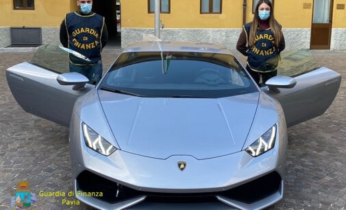 PAVIA 23/04/2021: La Finanza sequestra una Lamborghini Huracan e una Jeep per un valore di oltre 250.000 euro