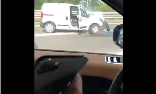 PAVIA VOGHERA 15/06/2021: Minorenni rubano un’auto a Voghera e si schiantano a Pavia mentre cercano di sfuggire all’arresto. Il video diventa virale sul web