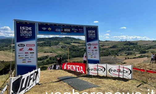 RIVANAZZANO 30/08/2021: Enduro. Partito alle 8 il mondiale Isde 2020/21. Iniziato anche lo spettacolo per tanti appassionati. Intanto non cala l’attenzione delle associazioni in tema possibili danni all’ambiente