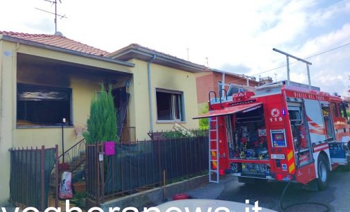 RETORBIDO 23/08/2021: Incendio in abitazione. Donna intrappolata salvata dai vigili del fuoco di Voghera
