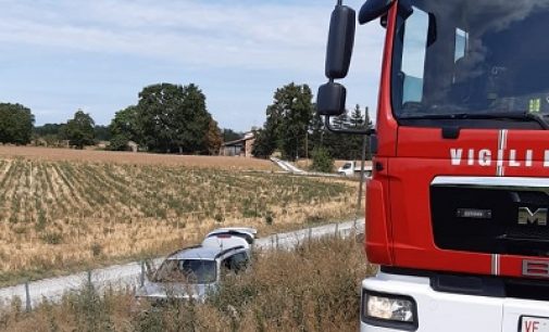 VOGHERA 24/08/2021: Auto fuoristrada sulla A21 dopo il contatto con un Tir