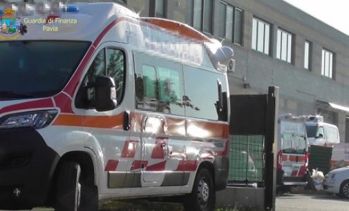 PAVIA 18/10/2021: Cooperativa Ambulanze sequestrata. L’Azienda si difende.  Gruppo di dipendenti protesta fuori dal Tribunale. Nessuno sfruttamento