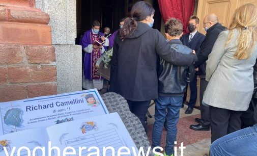 VOGHERA 07/10/2021: Questa mattina i funerali del piccolo Richard Camellini. “Oggi è in Paradiso con Gesù”