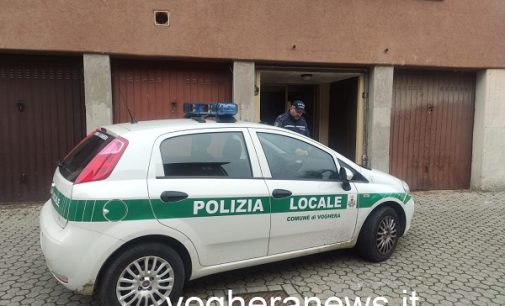 VOGHERA 19/11/2021: Occupano un appartamento pubblico. La polizia locale li sgombera