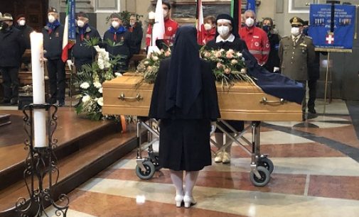 VOGHERA 15/02/2022: “Sorella Arrigoni è l’esempio di cosa significhi donarsi per il prossimo”. Ieri i funerali della decana delle crocerossine di Voghera