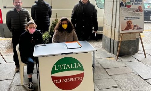 VOGHERA 14/03/2022: Cimitero degli Animali. Iniziati i banchetti dell’IdR. Raccolte le prime 100 firme