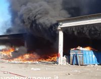 VOGHERA 11/07/2022: Incendio al centro Multiraccolta. L’Arpa: Coinvolto materiale vario (carta rifiuti ingombranti e legname). Oggi le prime analisi di laboratorio dei filtri aria ottenuti