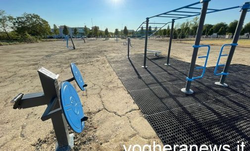 VOGHERA 28/07/2022: Lavori pubblici. Approvati i progetti per la palestra della scuola Dante e la centrale termica dei Vvf. In corso i lavori per una  palestra all’aperto nel Parco Baratta