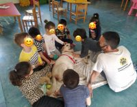 VOGHERA 25/07/2022: Scuola. Pet therapy nelle classi dell’infanzia dell’IC Dante. A cura dell’Associazione cinofila vogherese