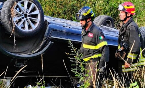 BAGNARIA 28/08/2022: Auto fuori strada a Ponte Crenna. Grave un 46enne. Ciclista cade a Montalto. Ricoverato al San Matteo