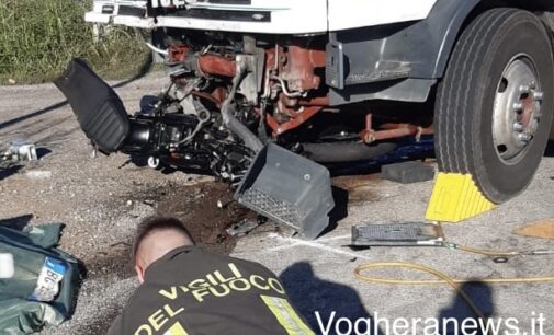 CASTELLETTO DI BRANDUZZO 02/10/2022: Scontro moto camion. Centauro Pavese perde la vita sulla Sp1