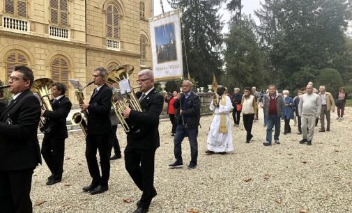 PIZZALE 28/10/2022: Nel borgo di Porana si è svolta la sagra patronale, con la processione con la reliquia del Santo, Vescovo di Pavia