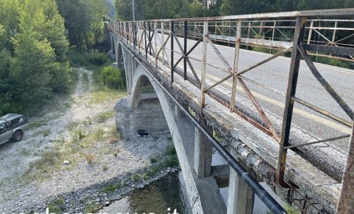 GODIASCO 25/10/2022: Partiti i lavori di consolidamento del ponte sul torrente Staffora per Pozzol Groppo