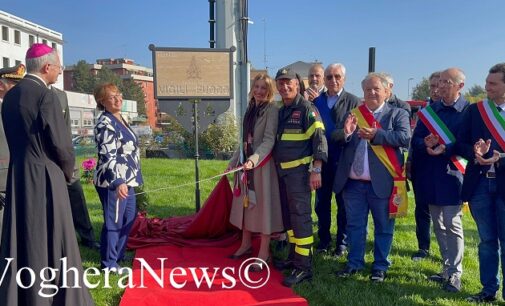 VOGHERA 29/10/2022: Voghera la prima città della Lombardia ad avere una rotonda dedicata ai Vigili del fuoco. Oggi la cerimonia