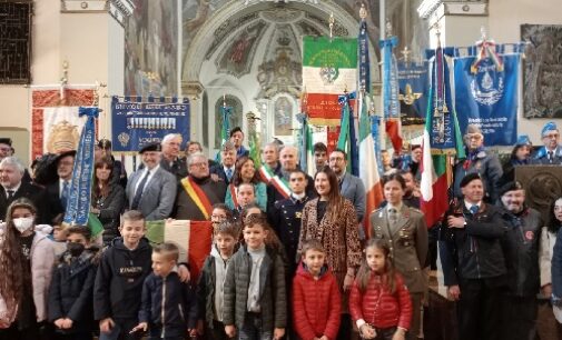 VOGHERA 14/11/2022: Grande festa del Pertini alla chiesa dei Frati. Donata dall’Associazione del Fante la bandiera d’Istituto