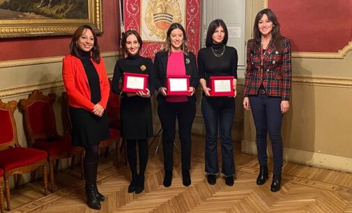 VOGHERA 26/11/2022: “Maria Montessori 2022” all’insegna delle arti fotografiche e della creatività. Premio a Giovanna Corti Anna Maconi e Chiara Mussini