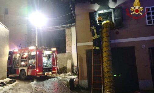 BRONI 22/01/2023: Incendio nella notte. Distrutto un appartamento.