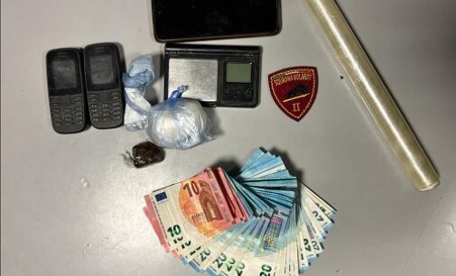SAN GENESIO PAVIA 23/01/2023: Lungo la strada con cocaina e hashish nelle tasche. Polizia arresta spacciatore