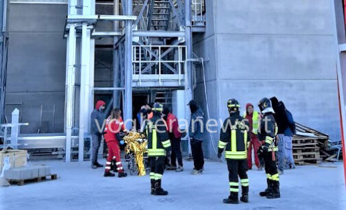 VOGHERA 07/02/2023: Operaio si sente male. Soccorso dai sanitari e dai vigili del fuoco