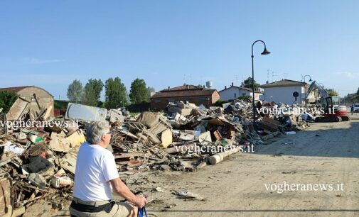 SANT’AGATA 22/05/2023: Alluvione. Anche i volontari della Protezione civile di Voghera e di altre città pavesi sui luoghi sommersi. “Qui l’acqua ha spazzato via tutto”