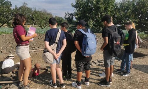 VOGHERA 25/09/2023: Gli alunni della Dante in visita didattica agli scavi di Cascina Isola Felice di Rivanazzano Terme
