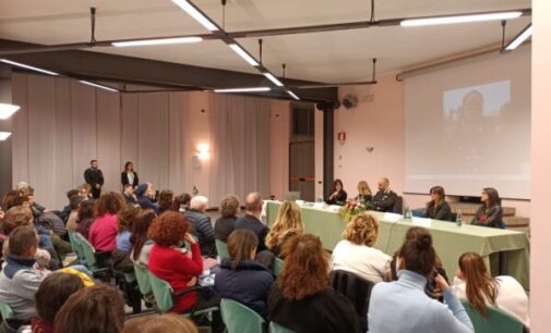 VOGHERA 21/02/2024: Gli adolescenti online e le insidie della rete. Incontro scuola-genitori ad Adolescere