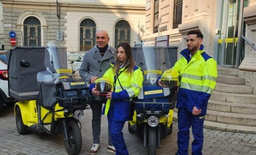 PAVIA & PROVINCA 29/02/2024: Poste. Arrivato anche a Pavia il cambio di look dei portalettere. Novità anche sulla sicurezza dei lavoratori. La Poste assumono