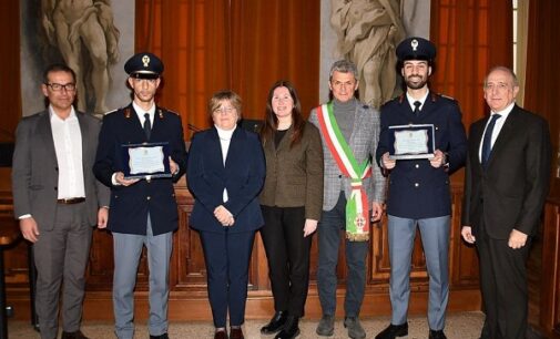 PAVIA 22/02/2024: Salvarono una ragazza dall’annegamento. Premiati due poliziotti