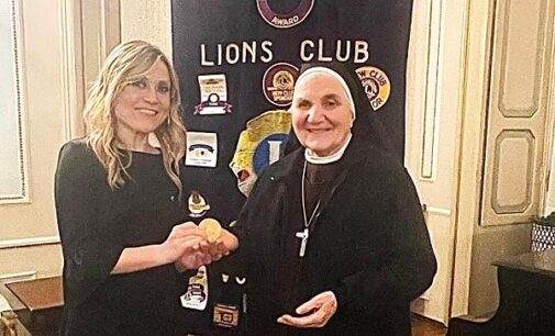 VOGHERA 09/04/2024: Il premio San Bovo d’oro del Lions club a suor Donata Montagnoli