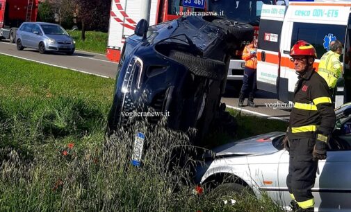 RIVANAZZANO 08/05/2024: Scontro sulla Statale per il Penice. Due auto fuori strada