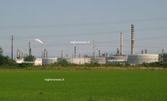 SANNAZZARO 05/10/2026: La raffineria guarda al futuro. “Tradizione” e innovazione convivranno. Ecco cosa farà Eni nel sito