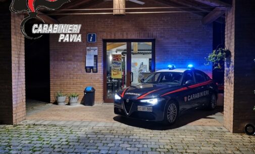 SICUREZZA 24/09/2026: Spaccata nel negozio. I carabinieri accorrono e bloccano un uomo