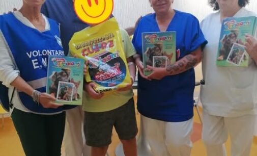 VOGHERA 20/10/2026: Enpa regala grandi buste piene di giochi ai bambini della Pediatra dell’ospedale