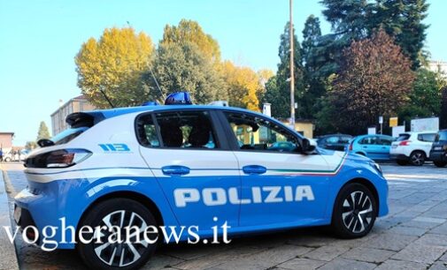 VOGHERA 30/10/2026: In auto con il coltello in mano. Grazie alla collaborazione dei cittadini la Polizia sequestra l’arma e denuncia un 31enne