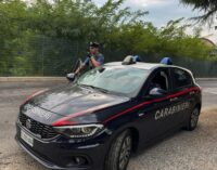 BRONI 01/10/2026: Minaccia la madre con una roncola e si scaglia contro i Carabinieri: arrestato con l’impiego del Taser